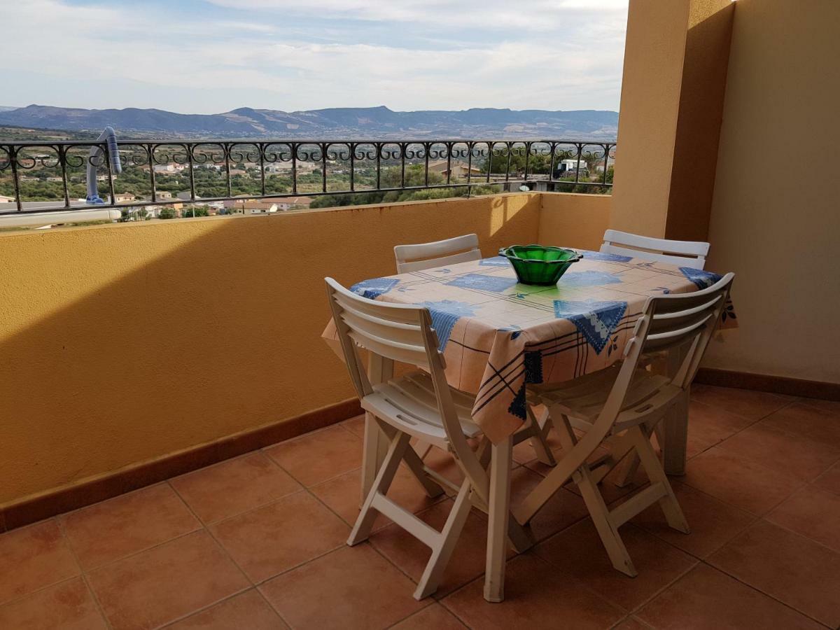 Borgo Lu Canali Da Gavino Apartment Badesi Exterior foto