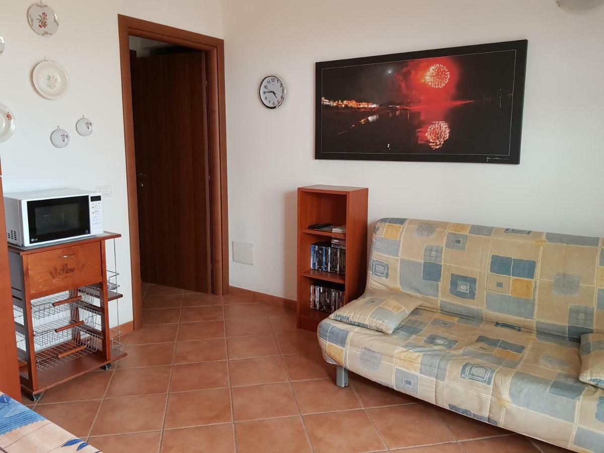 Borgo Lu Canali Da Gavino Apartment Badesi Exterior foto