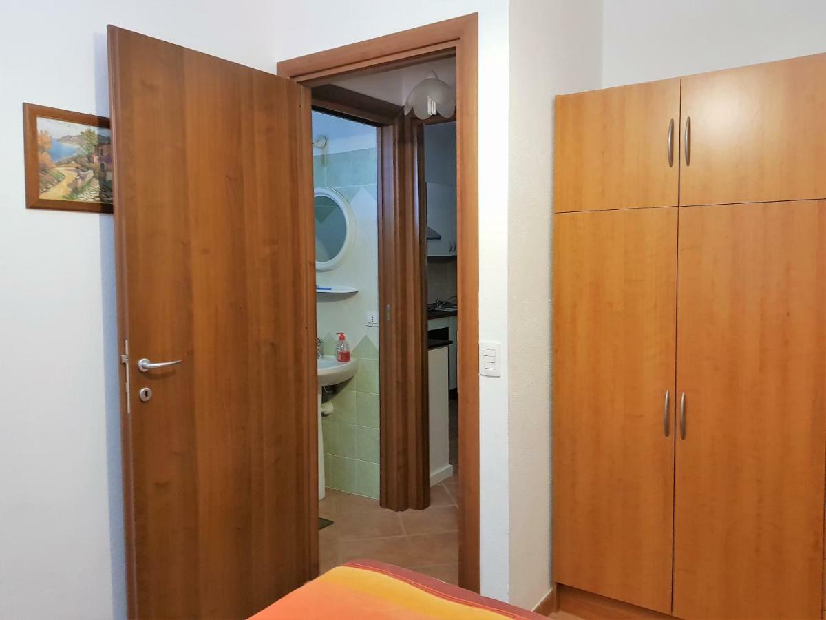 Borgo Lu Canali Da Gavino Apartment Badesi Exterior foto